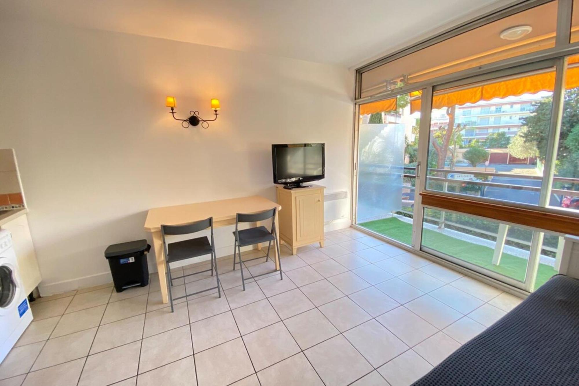 06U - Beautiful Studio In Residence - Swimming Pool And Tennis Court Saint-Laurent-du-Var Exterior foto